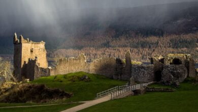 The castle at Loch Ness